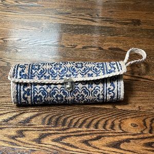 Jute wine bottle holder / clutch